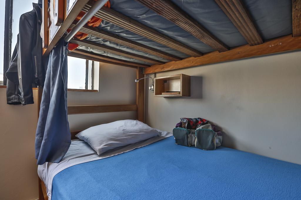 Single Bed 4-Bed Dormitory Room